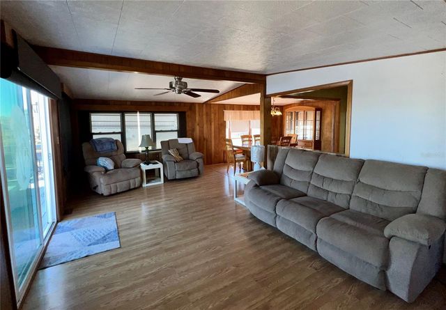 217 MOUNT ISLE AVENUE NE 197, St Petersburg, FL 33702