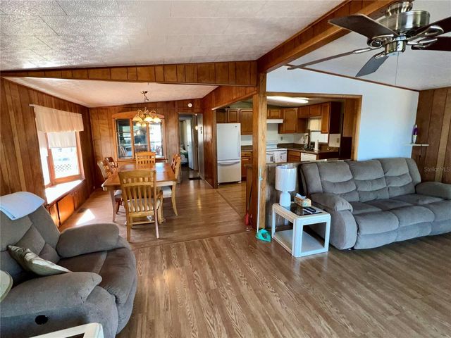 217 MOUNT ISLE AVENUE NE 197, St Petersburg, FL 33702