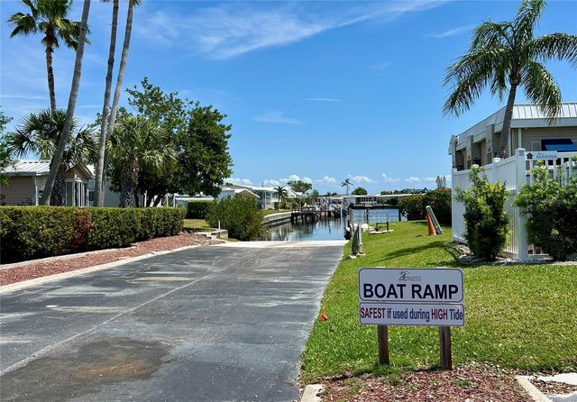 217 MOUNT ISLE AVENUE NE 197, St Petersburg, FL 33702