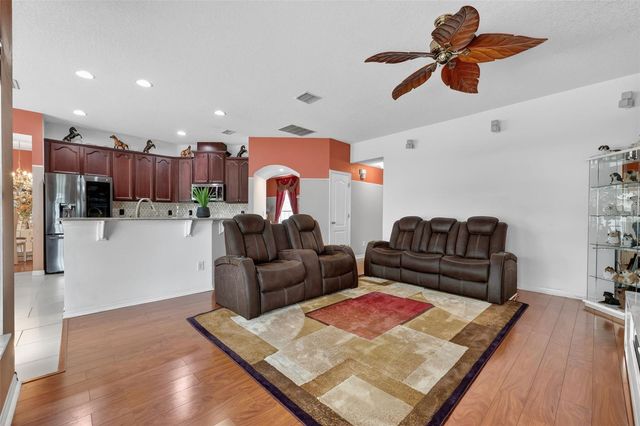 17756 STERLING POND LANE, Orlando, FL 32820