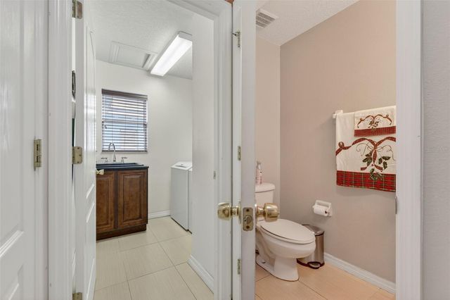 17756 STERLING POND LANE, Orlando, FL 32820