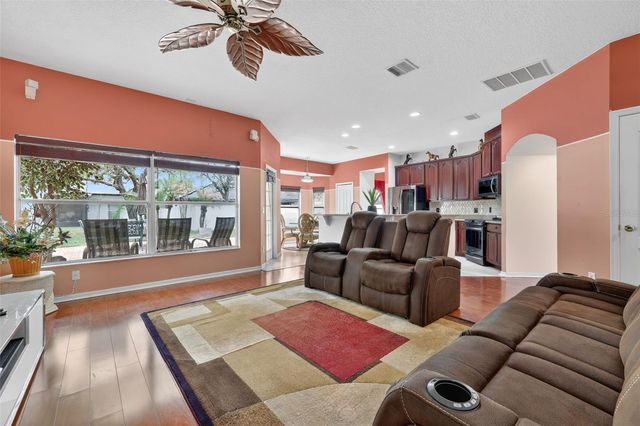 17756 STERLING POND LANE, Orlando, FL 32820