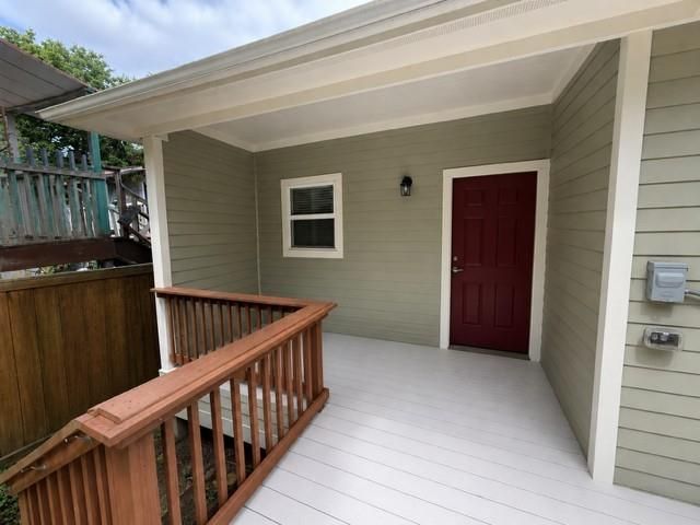205 De Koven Street, Houston, TX 77011