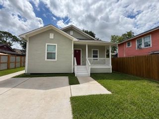 205 De Koven Street, Houston, TX 77011