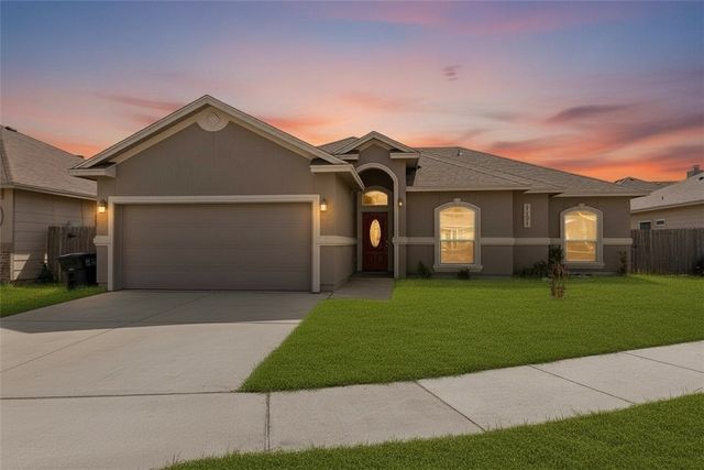 1121 Axis, Corpus Christi, TX 78418