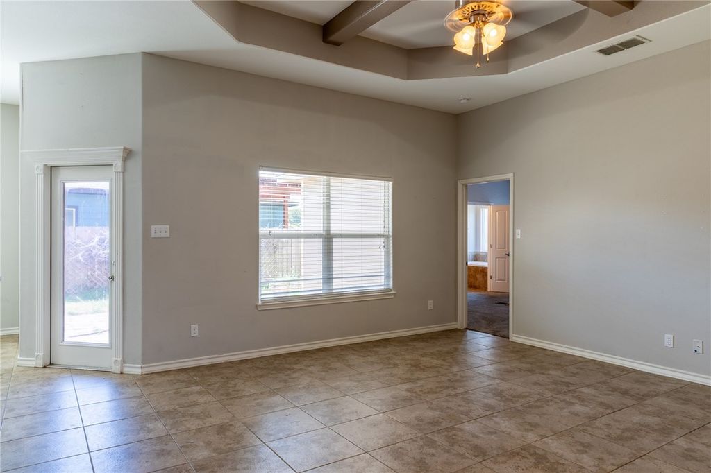 1121 Axis, Corpus Christi, TX 78418 — photo 5