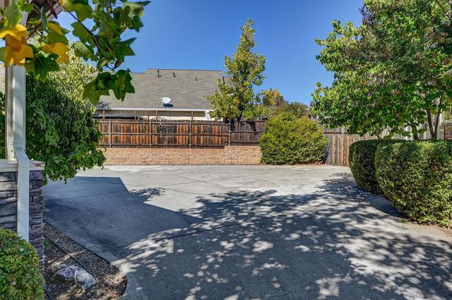 343 Fieldstone Drive, Murphys, CA 95247