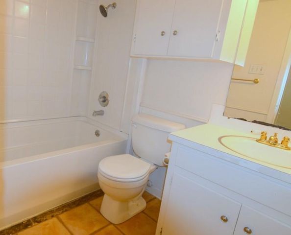 3707 Tom Green ST 4, Austin, TX 78705