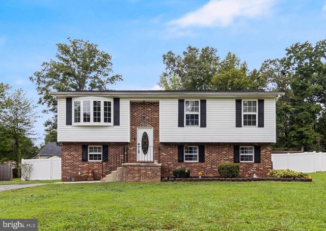 26167 CRESENT LN, Mechanicsville, MD 20659