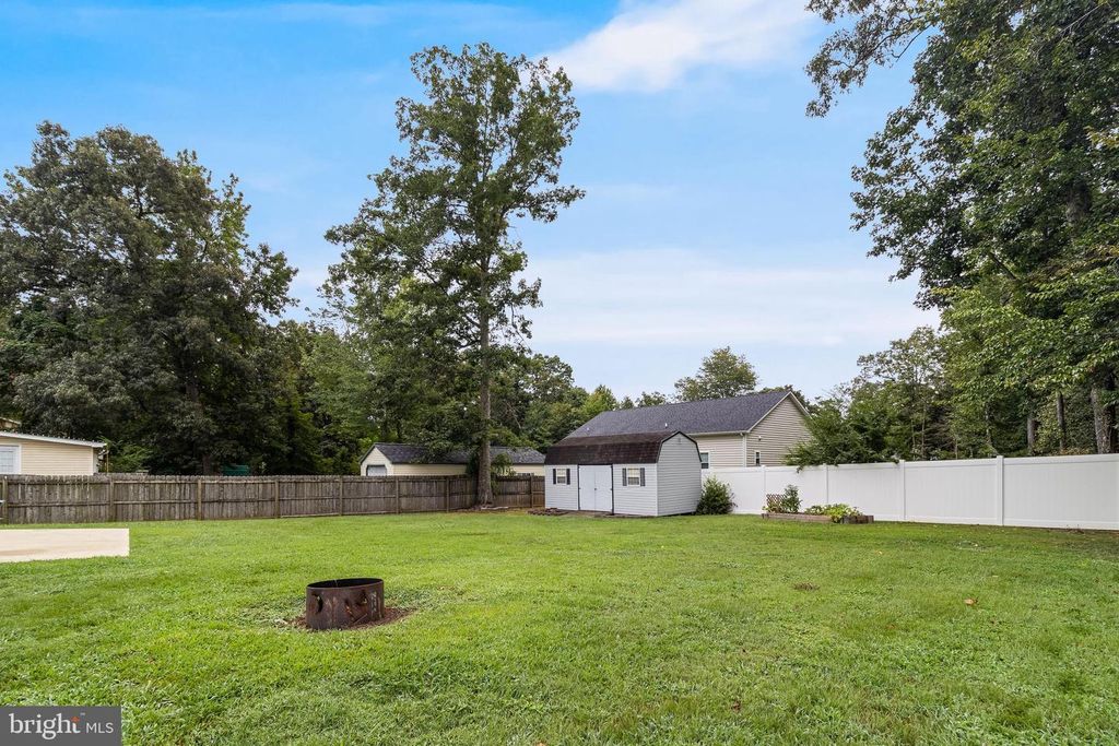26167 CRESENT LN, Mechanicsville, MD 20659