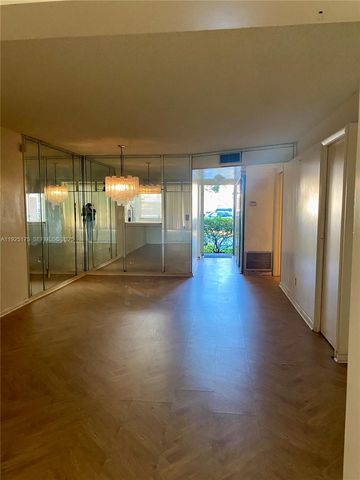 9261 Sunrise Lakes Blvd 103, Sunrise, FL 33322