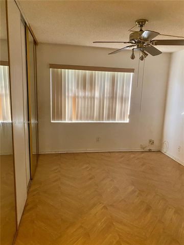 9261 Sunrise Lakes Blvd 103, Sunrise, FL 33322