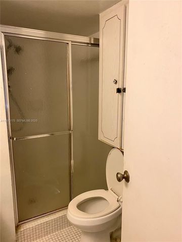 9261 Sunrise Lakes Blvd 103, Sunrise, FL 33322