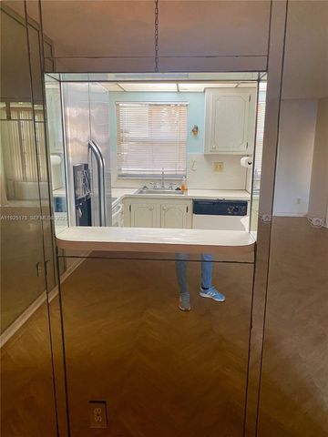 9261 Sunrise Lakes Blvd 103, Sunrise, FL 33322