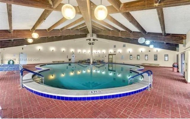 9261 Sunrise Lakes Blvd 103, Sunrise, FL 33322