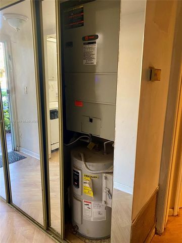 9261 Sunrise Lakes Blvd 103, Sunrise, FL 33322