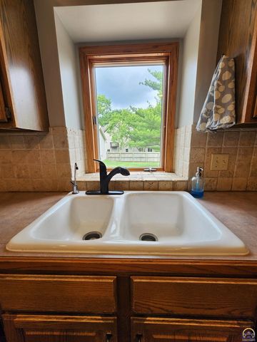 2645 Westridge DR, Emporia, KS 66801