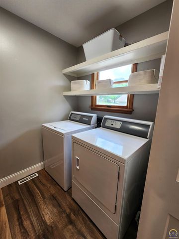 2645 Westridge DR, Emporia, KS 66801