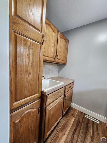 2645 Westridge DR, Emporia, KS 66801