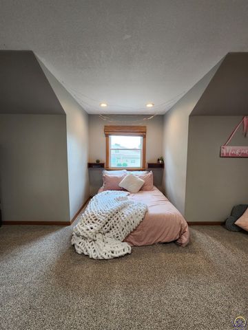 2645 Westridge DR, Emporia, KS 66801