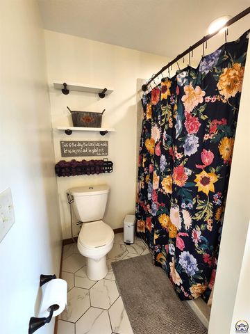 2645 Westridge DR, Emporia, KS 66801