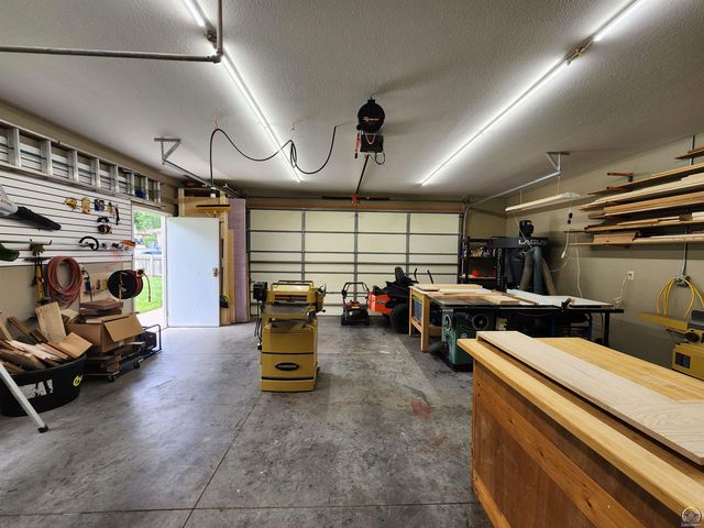 2645 Westridge DR, Emporia, KS 66801