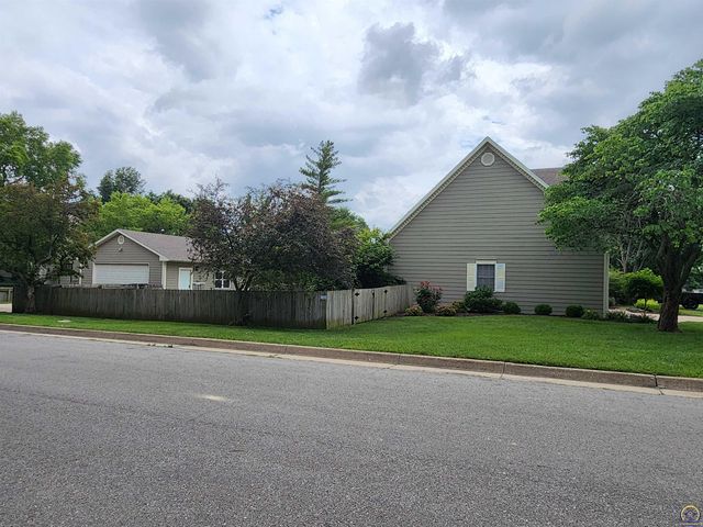 2645 Westridge DR, Emporia, KS 66801