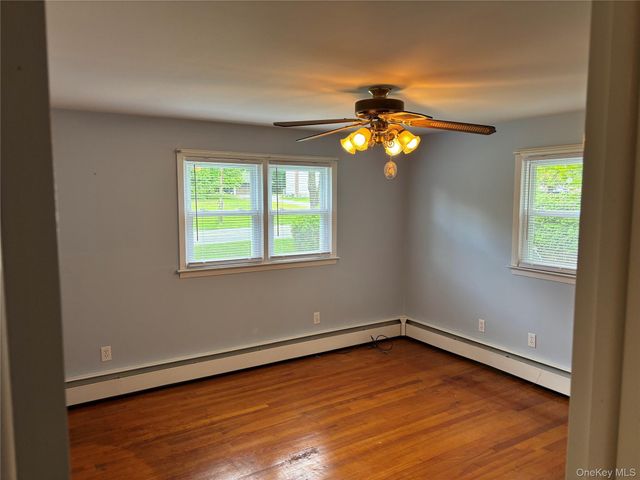 239 Vineyard Avenue, Highland, NY 12528