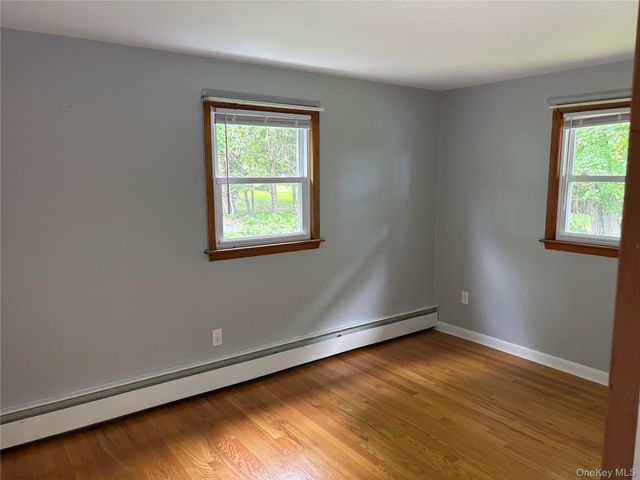 239 Vineyard Avenue, Highland, NY 12528