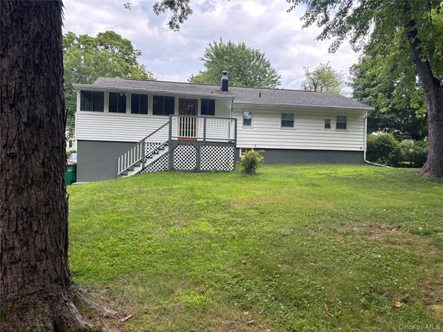 239 Vineyard Avenue, Highland, NY 12528