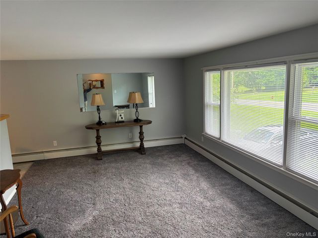 239 Vineyard Avenue, Highland, NY 12528