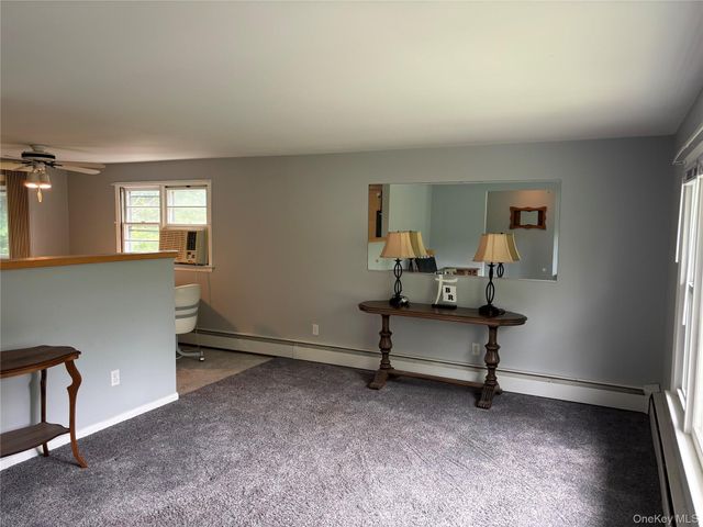 239 Vineyard Avenue, Highland, NY 12528