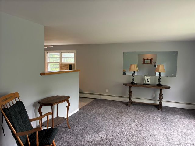 239 Vineyard Avenue, Highland, NY 12528