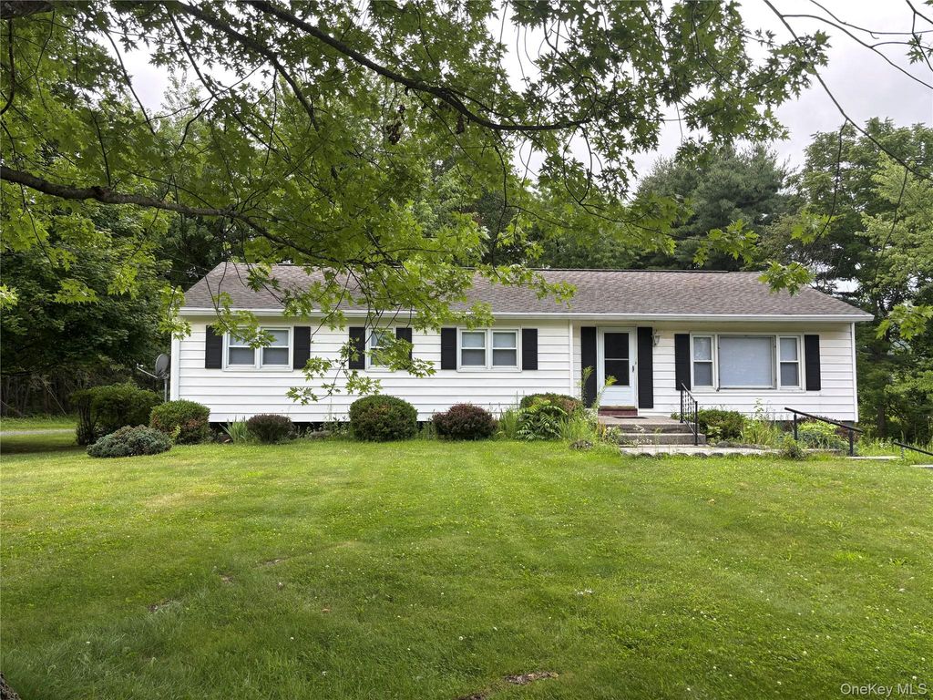 239 Vineyard Avenue, Highland, NY 12528