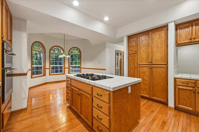 15241 Birch Meadows Cir, Grass Valley, CA 95945