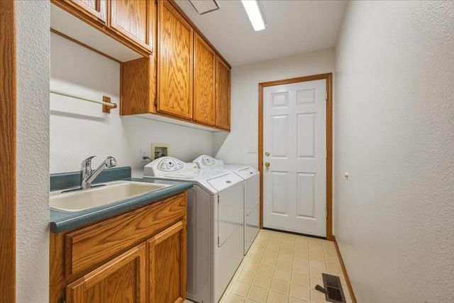 15241 Birch Meadows Cir, Grass Valley, CA 95945