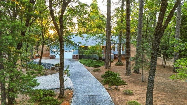 15241 Birch Meadows Cir, Grass Valley, CA 95945