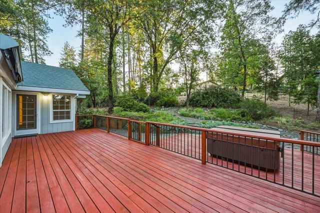 15241 Birch Meadows Cir, Grass Valley, CA 95945