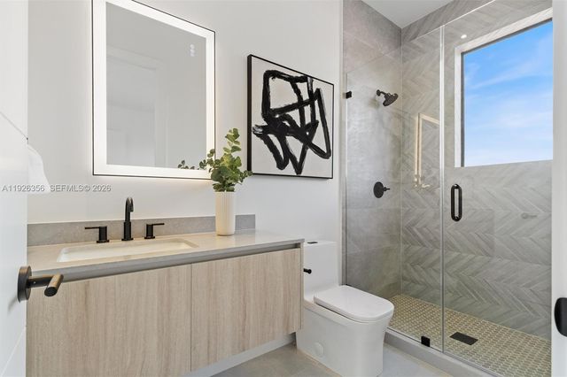 2785 SW 34th Ave, Miami, FL 33133