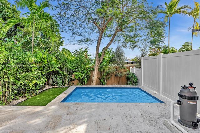 2785 SW 34th Ave, Miami, FL 33133