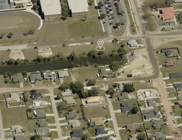 1628 NE 10th Place, Cape Coral, FL 33914