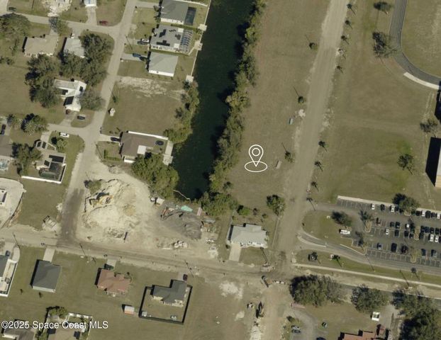 1628 NE 10th Place, Cape Coral, FL 33914