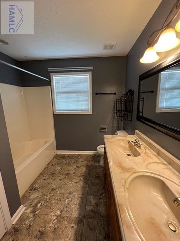 2020 Weybridge Court, Hinesville, GA 31313