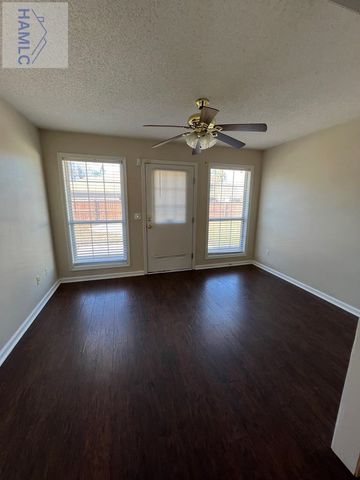 2020 Weybridge Court, Hinesville, GA 31313