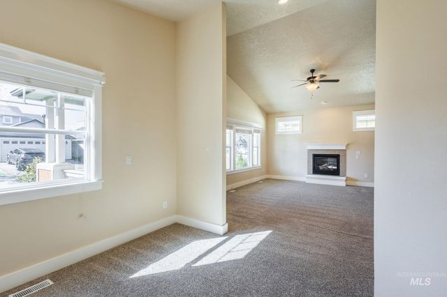 11500 W Tempe Lane, Star, ID 83669