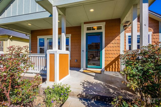 11500 W Tempe Lane, Star, ID 83669