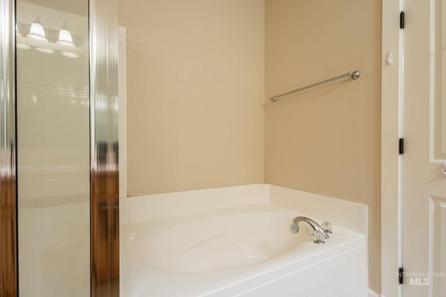 11500 W Tempe Lane, Star, ID 83669