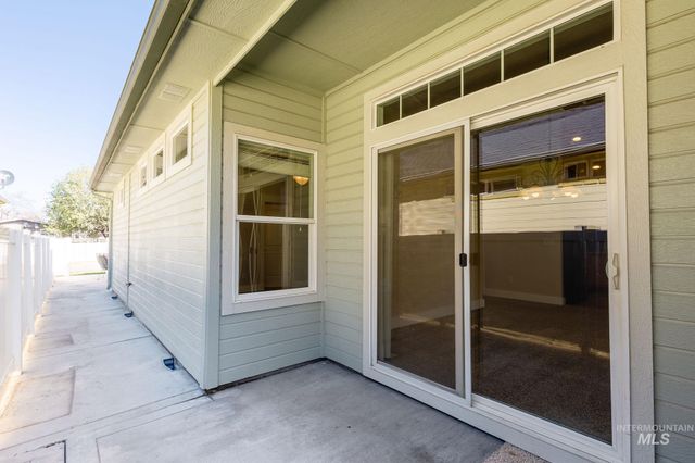 11500 W Tempe Lane, Star, ID 83669