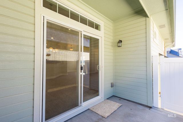 11500 W Tempe Lane, Star, ID 83669