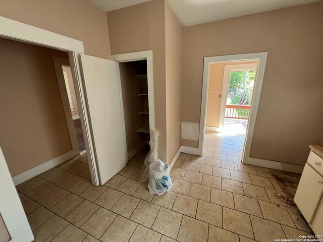 1036 Hammond, San Antonio, TX 78210